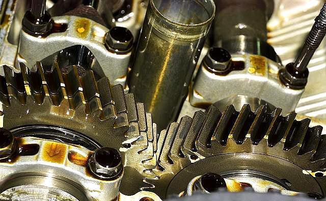 夏季汽車“防中暑”，潤滑油需要注意哪些問題